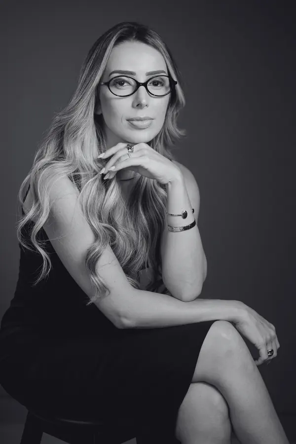 Francieli Dutra - Duncke & Menna Advogados Associados